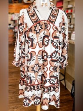 Umgee Women’s Boho Abstract Print V-Neck Tunic Dress in White and Brown